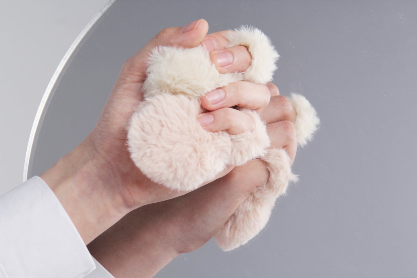 Impulse Rings Fur, cotton, magnets 50mm &times; 60 mm 2018