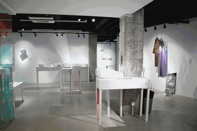 準備就緒的展廳迎來越來越多的觀眾