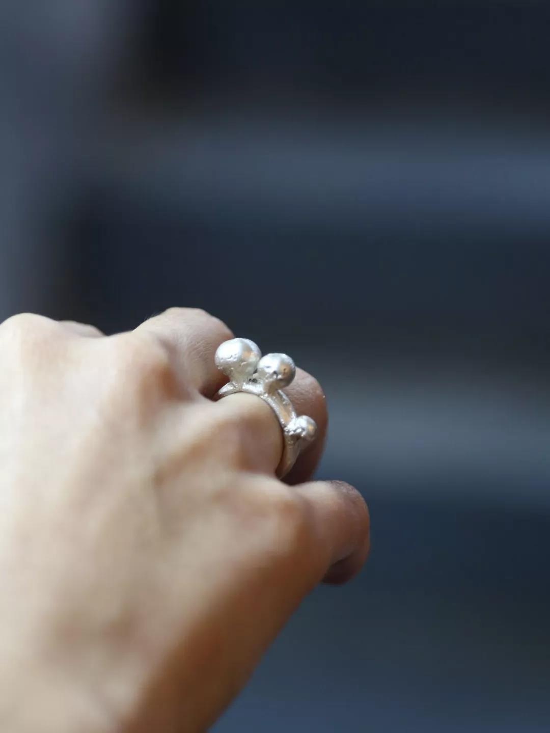 學員們都發揮了巧思，制作出專屬于自己的首飾物件