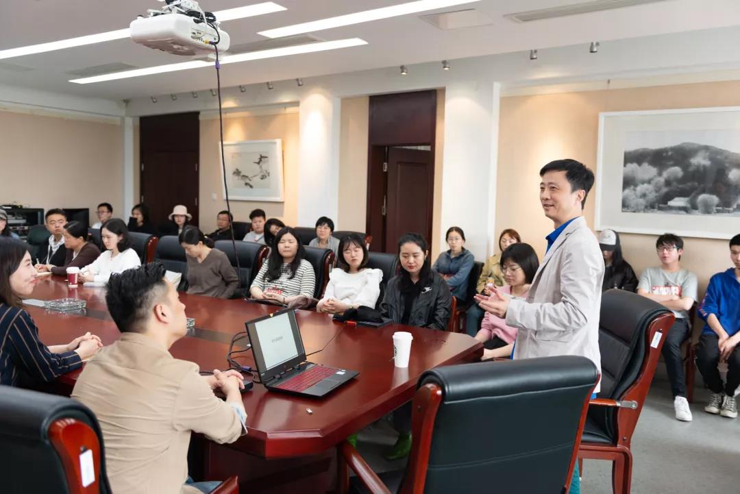 姜節泓教授在南京師范大學舉行了一場學術講座