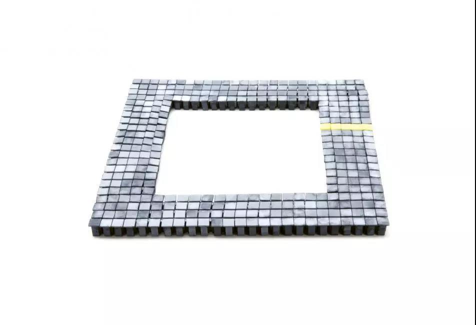  ENFRAMING GRID NECKPIECE，NYLON, INK，2018