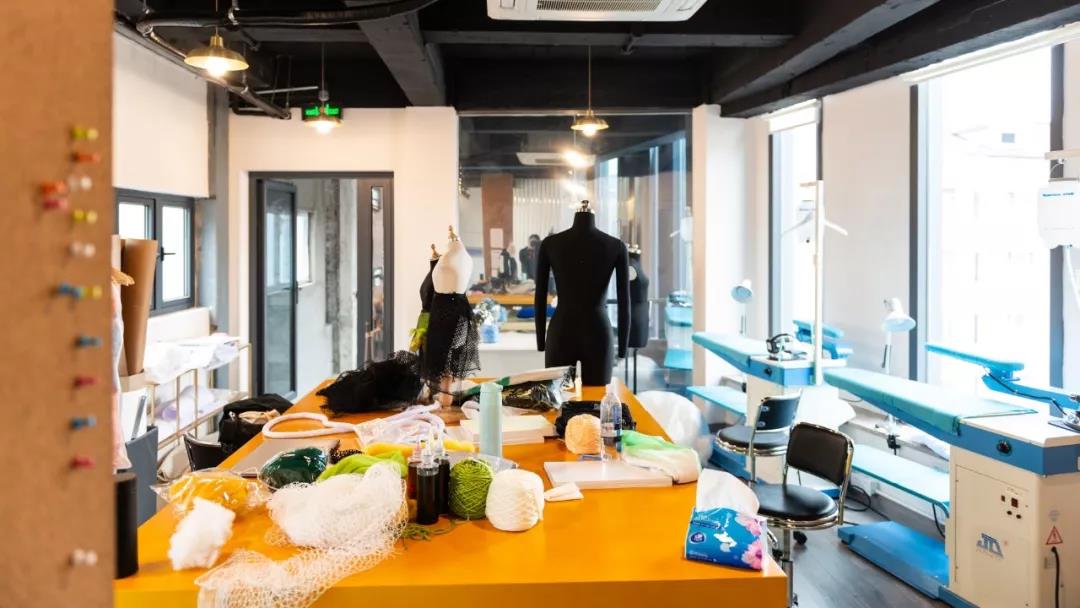 預(yù)科服裝教室