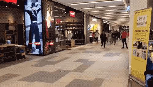 優(yōu)衣庫KAWS聯(lián)名t恤會遭到如此瘋搶