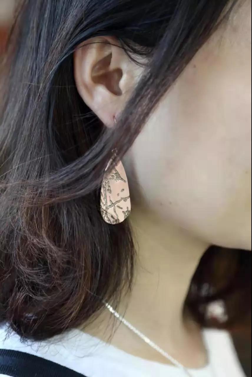 金屬酸蝕耳環