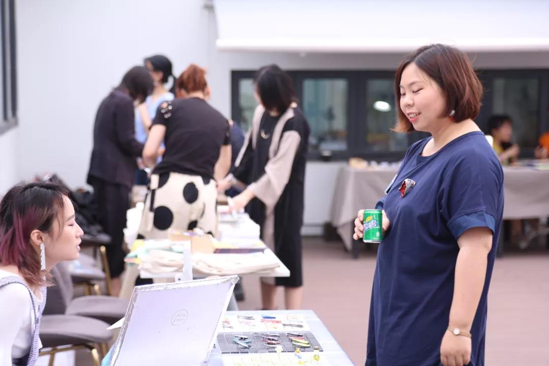 往期集市的歡樂時光