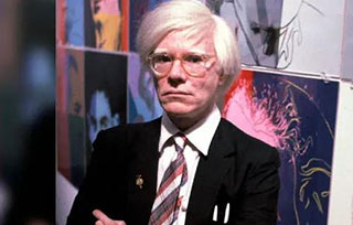 這個安迪·沃霍爾同款，不是條紋衫，而是“藤校敲門磚”