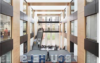 AIVA國際藝術(shù)名校預(yù)科秋季入學(xué)報(bào)考中，提前鎖定頂牛offer！