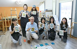 獨(dú)家直擊｜BCU視覺傳達(dá)大咖Andrew Kulman版畫工坊，刀鋒與色彩齊飛！